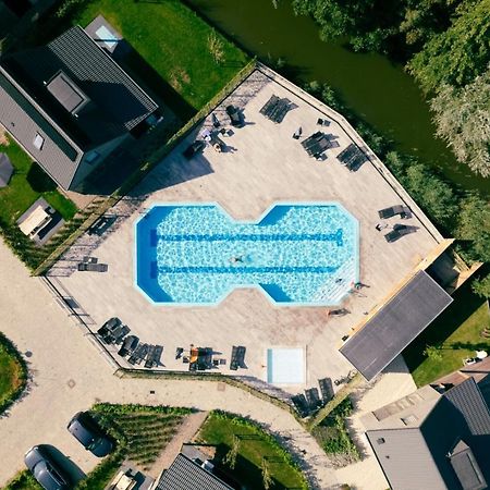 Chalet 556 Op Recreatiepark De Wielen Синт-Мартен Экстерьер фото
