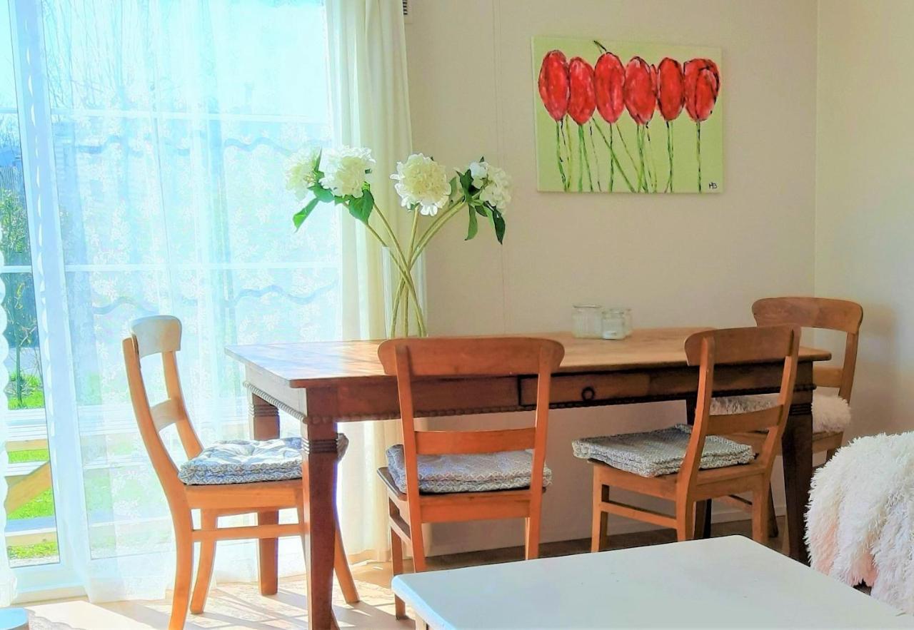 Chalet 556 Op Recreatiepark De Wielen Синт-Мартен Экстерьер фото
